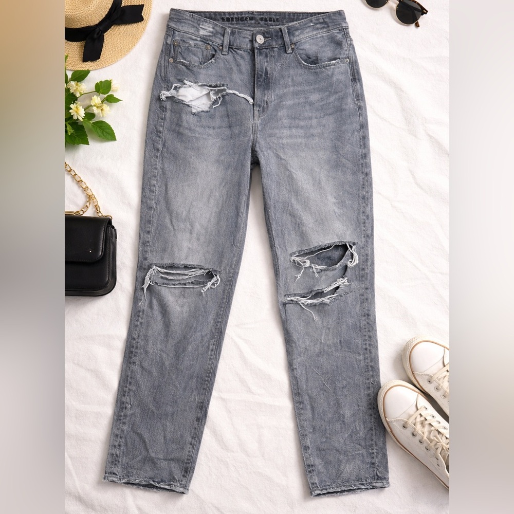 American Eagle distressed straight leg, size 8 X-Long